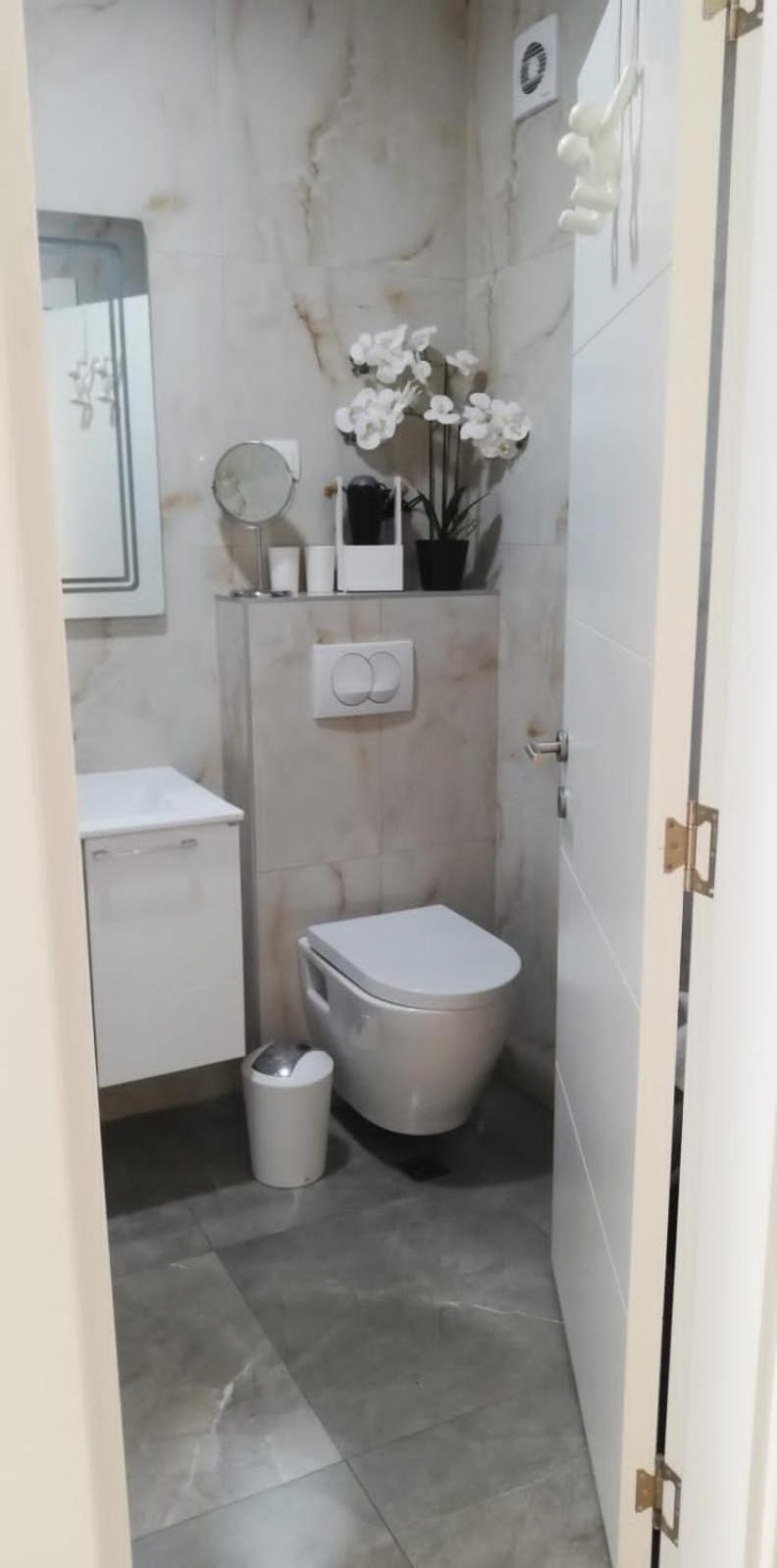 Happy Place 1 Bedroom Апартаменты *